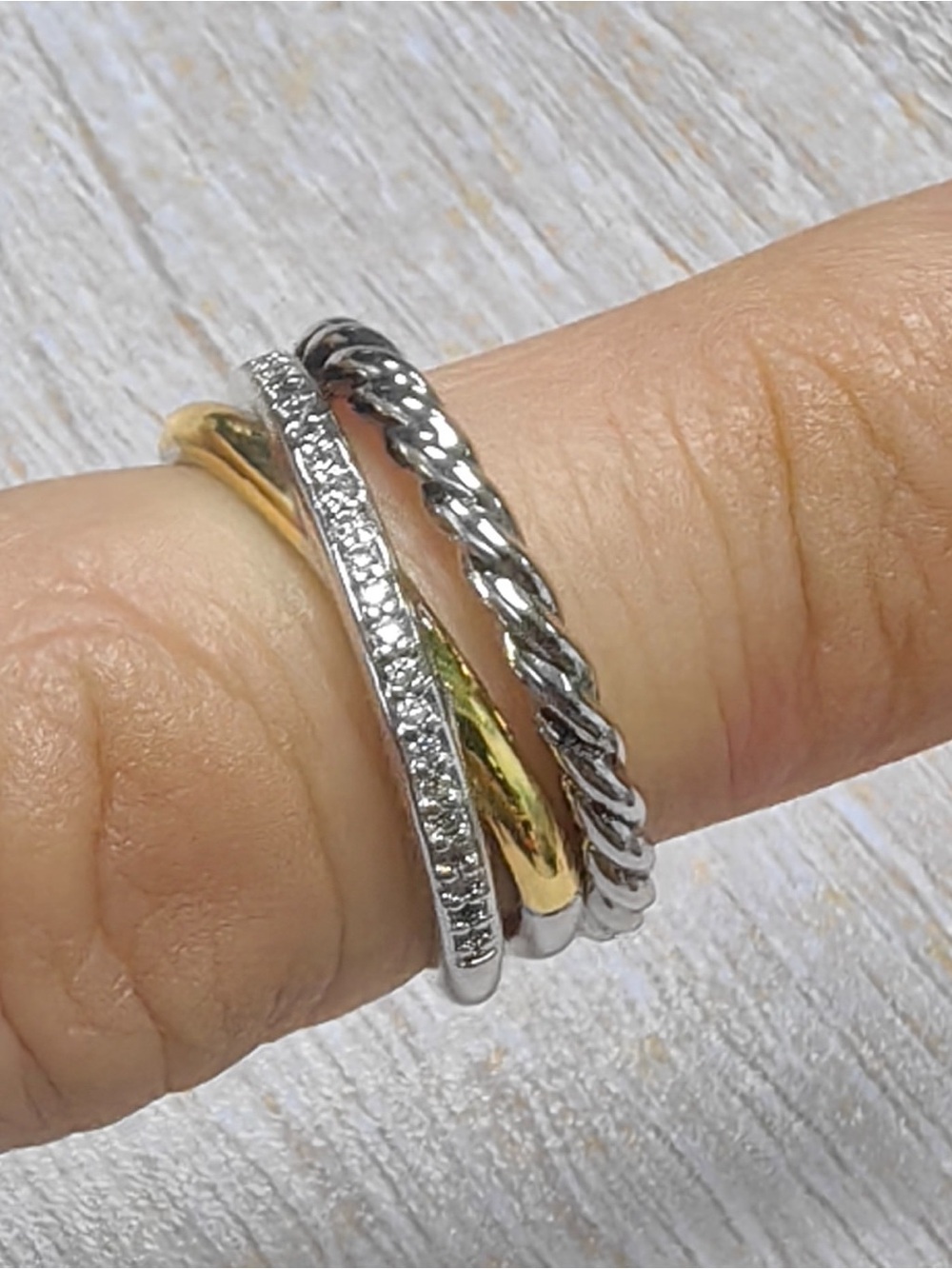 CROSSOVER THREE ROW RING